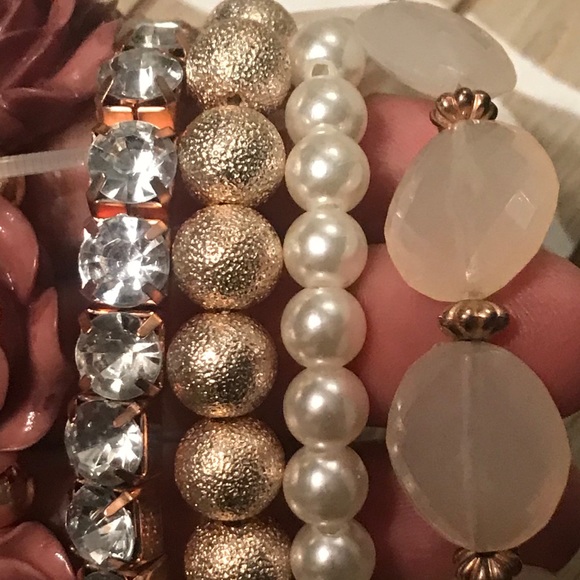 New 5 Piece Fashion Stretch Bracelet Set Mauve - Picture 13 of 16